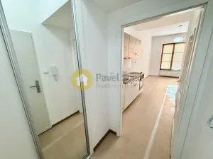 Pronájem bytu 1+kk, Strakonice - Strakonice I, Velké náměstí, 21 m2