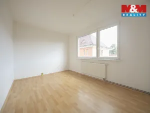 Prodej bytu 2+kk, Děčín - Děčín V-Rozbělesy, Závodní, 42 m2