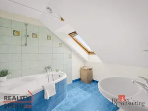 Prodej bytu 3+1, Dvůr Králové nad Labem, Klazarova, 100 m2