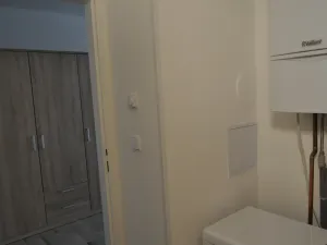 Pronájem bytu 1+kk, Praha - Motol, Hennerova, 48 m2