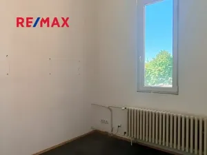 Pronájem kanceláře, Praha - Kobylisy, Horňátecká, 14 m2