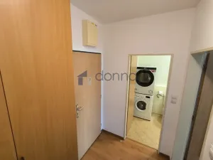Prodej bytu 1+kk, Praha, Poděbradská, 36 m2