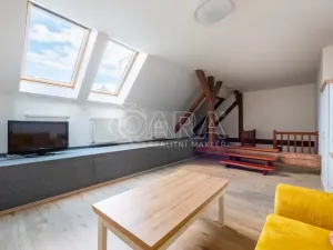 Pronájem bytu 2+kk, Praha - Karlín, Sokolovská, 62 m2