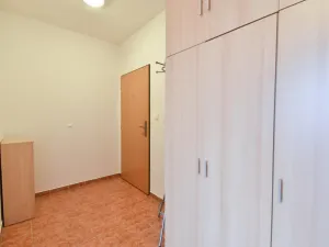 Pronájem bytu 2+kk, Praha - Dolní Měcholupy, V osikách, 56 m2