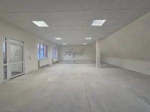 Pronájem kanceláře, Šlapanice, 293 m2