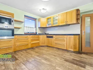 Prodej rodinného domu, Hronov, Karoliny Světlé, 250 m2