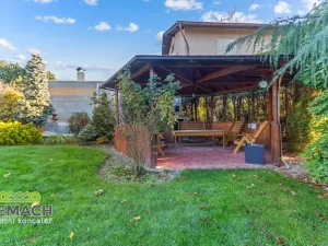 Prodej rodinného domu, Hronov, Karoliny Světlé, 250 m2