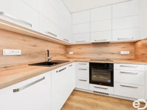 Prodej rodinného domu, Hradec Králové - Plotiště nad Labem, Zahrádkářská, 122 m2