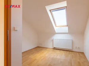 Pronájem rodinného domu, Praha - Újezd nad Lesy, Na Božkovně, 110 m2