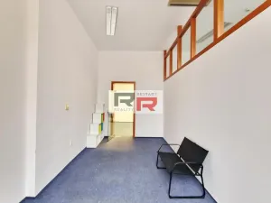 Pronájem kanceláře, Olomouc, Dolní náměstí, 67 m2