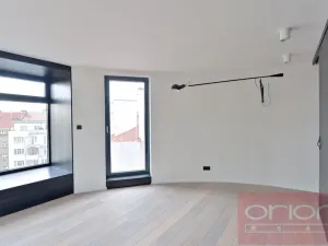 Pronájem bytu 2+kk, Praha - Vinohrady, náměstí Jiřího z Poděbrad, 60 m2