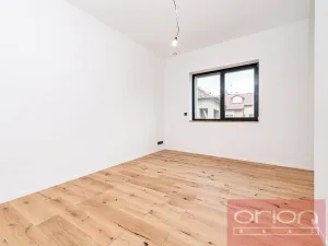 Pronájem rodinného domu, Praha - Stodůlky, Ke Koh-i-nooru, 282 m2
