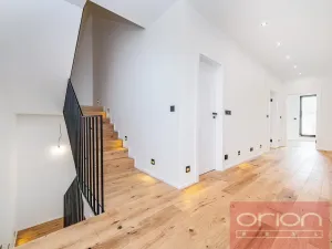 Pronájem rodinného domu, Praha - Stodůlky, Ke Koh-i-nooru, 282 m2