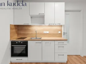 Pronájem bytu 1+kk, Brno, Líšeňská, 29 m2