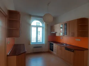 Pronájem bytu 3+1, Tábor, 9. května, 98 m2