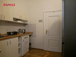 Pronájem kanceláře, Praha - Malá Strana, Karmelitská, 27 m2