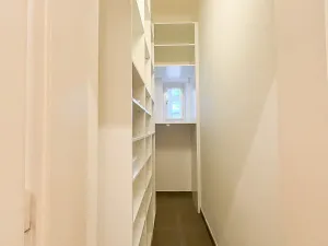 Pronájem bytu 5+1, Praha - Bubeneč, Štursova, 149 m2