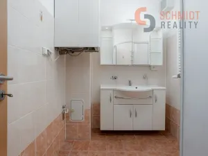 Prodej bytu 3+kk, Hustopeče, U Větrolamu, 76 m2