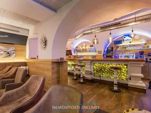 Prodej restaurace, Retz, Znaimerstraße, 200 m2