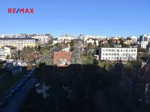 Pronájem bytu 2+1, Praha - Malešice, Káranská, 53 m2