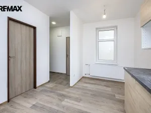 Pronájem bytu 2+1, Strakonice - Strakonice II, Komenského, 60 m2
