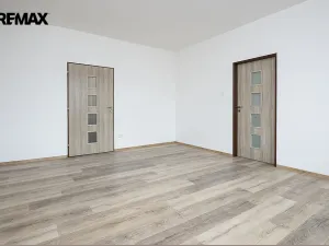 Pronájem bytu 2+1, Strakonice - Strakonice II, Komenského, 60 m2