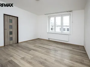 Pronájem bytu 2+1, Strakonice - Strakonice II, Komenského, 60 m2