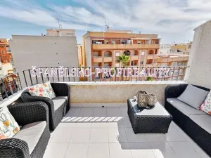 Prodej bytu 3+1, Torrevieja, Španělsko, 100 m2