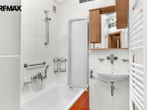 Prodej bytu 3+1, Hradec Králové - Nový Hradec Králové, třída Edvarda Beneše, 98 m2