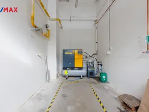 Pronájem výrobních prostor, Chodová Planá, Kyjovská, 1300 m2