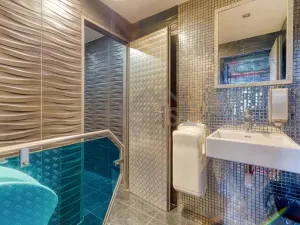 Prodej restaurace, Praha - Kobylisy, Chabařovická, 295 m2