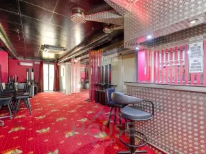 Prodej restaurace, Praha - Kobylisy, Chabařovická, 295 m2