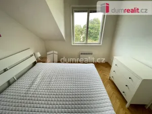 Pronájem bytu 2+kk, Praha - Smíchov, Na Skalce, 43 m2