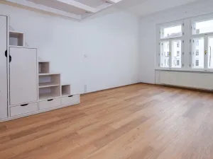 Pronájem bytu 1+kk, Praha - Hradčany, Keplerova, 39 m2