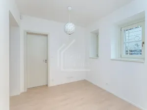 Pronájem bytu 2+1, Praha - Smíchov, Na pláni, 68 m2