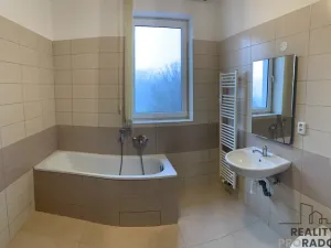 Pronájem bytu 3+kk, Ledenice, Náměstí, 70 m2