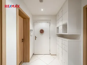 Pronájem bytu 2+kk, Praha - Libeň, Vojenova, 62 m2