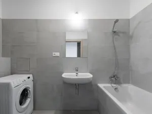 Pronájem bytu 1+kk, Praha - Vysočany, Svatošových, 32 m2