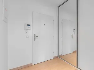 Pronájem bytu 1+kk, Praha - Libeň, Sokolovská, 38 m2