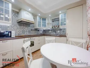 Prodej bytu 4+1, Nupaky, U Valu, 83 m2