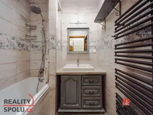 Prodej bytu 4+1, Nupaky, U Valu, 83 m2