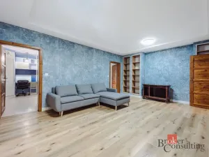 Prodej bytu 4+1, Nupaky, U Valu, 83 m2