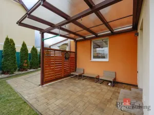 Prodej bytu 4+1, Nupaky, U Valu, 83 m2