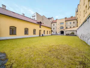 Pronájem kanceláře, Pardubice, třída Míru, 140 m2