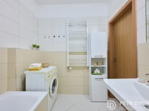 Prodej bytu 2+kk, Praha - Dolní Měcholupy, Honzíkova, 55 m2