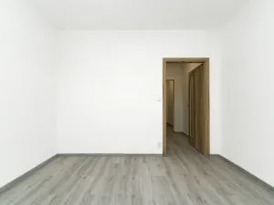 Prodej bytu 3+1, Ostrava, náměstí Antonie Bejdové, 73 m2