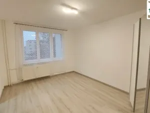 Pronájem bytu 1+1, Cheb, Lesní, 35 m2