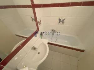 Pronájem bytu 1+kk, Praha, Slezská, 36 m2