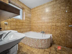 Prodej rodinného domu, Holice, Bratří Čapků, 262 m2