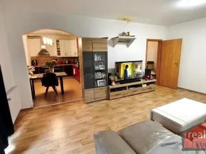 Prodej bytu 3+kk, Nupaky, Luční, 69 m2